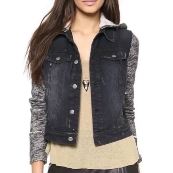 “Free People” Distressed Denim Jacket with removable hood - Med - LIKE NEW! - Picture 5 of 8